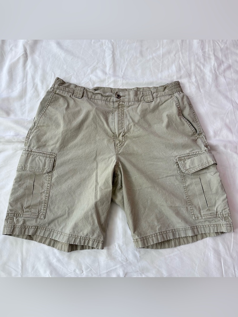 Gorpcore L.L.Bean Khaki Cargo Shorts- Size 36"